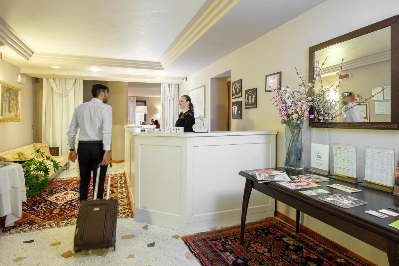 Wine Hotel San Giacomo Activity & Wellness Paderno del Grappa Екстериор снимка